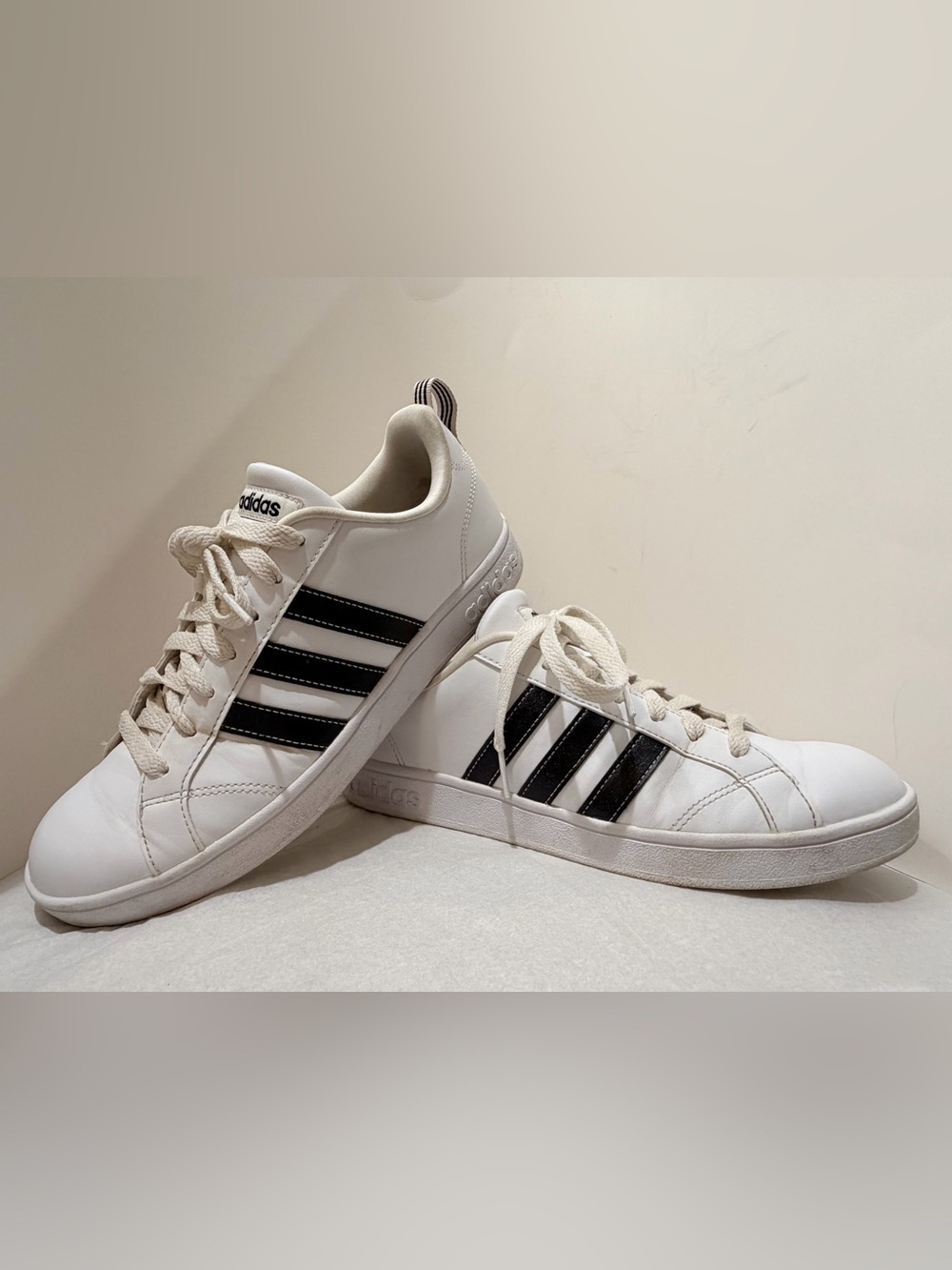 Adidas VS Advantage White Black Court Sneakers Women’s Size 8 F36746
